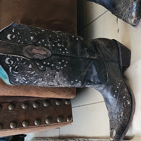 Women's Corral Fango Antiqued Studded & Silver Inlay Boots Size 9.5M - Picture 2 of 16